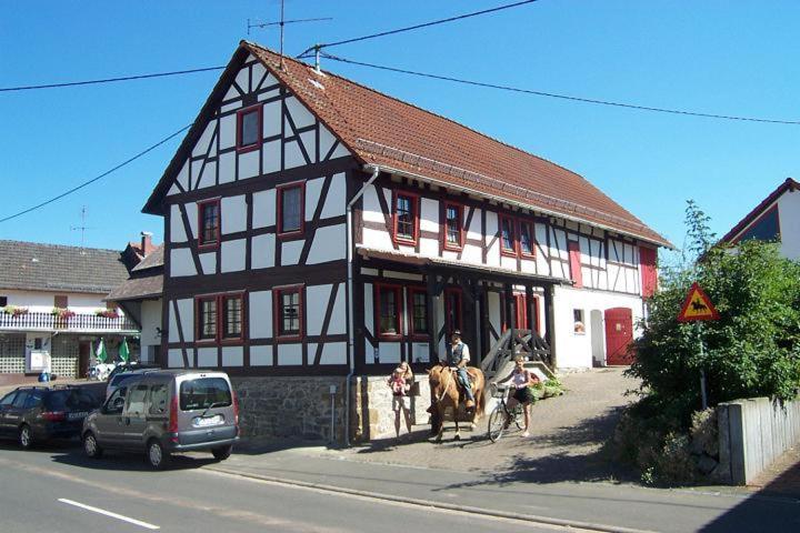 Hestavin Bed & Breakfast Gruenberg Exterior photo
